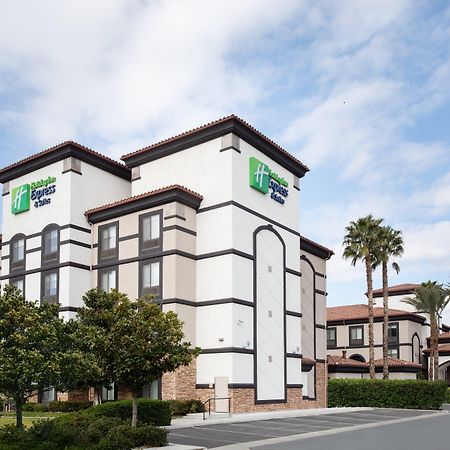 Holiday Inn Express Ontario By Ihg Creekside Extérieur photo