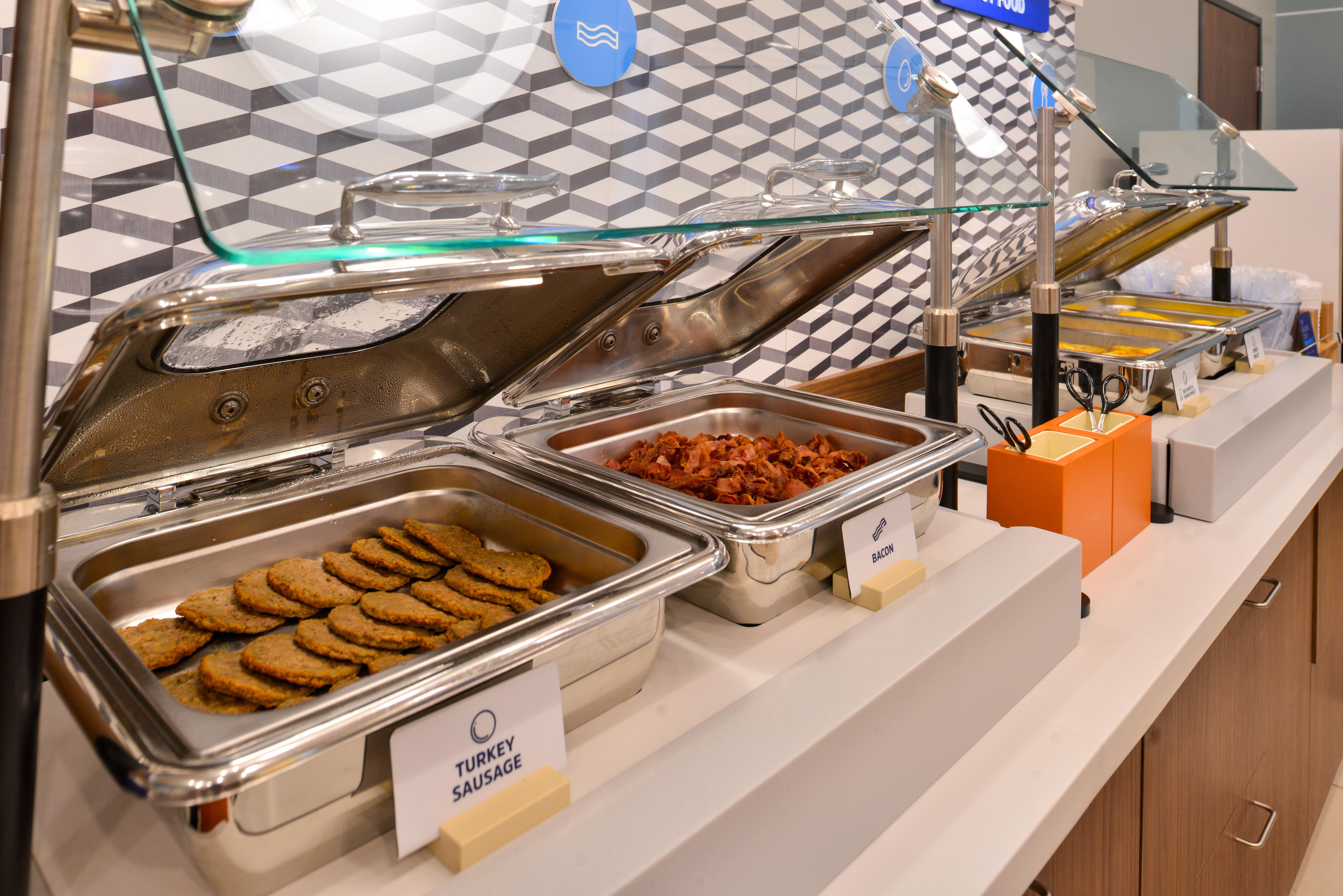 Holiday Inn Express Ontario By Ihg Creekside Extérieur photo