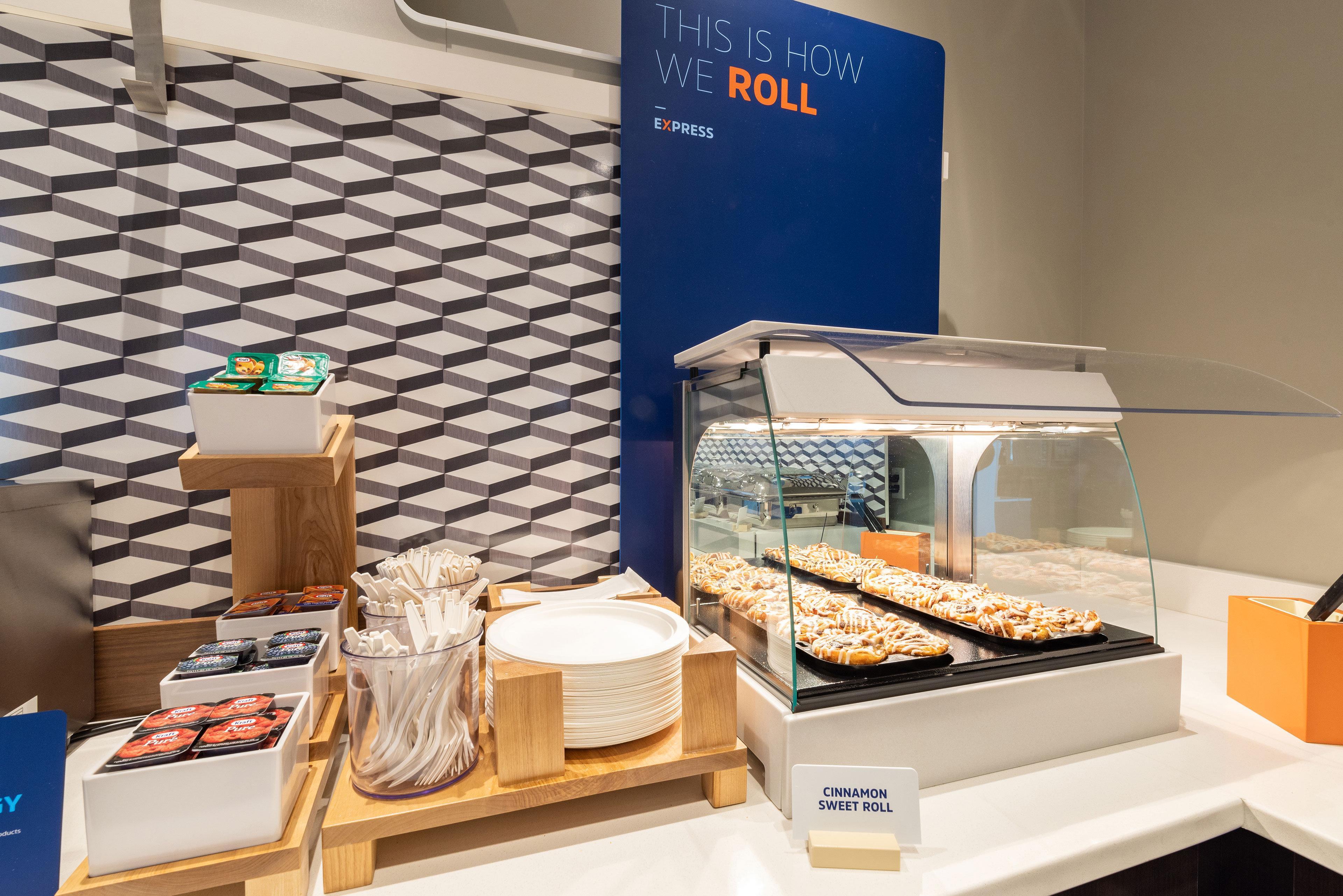 Holiday Inn Express Ontario By Ihg Creekside Extérieur photo