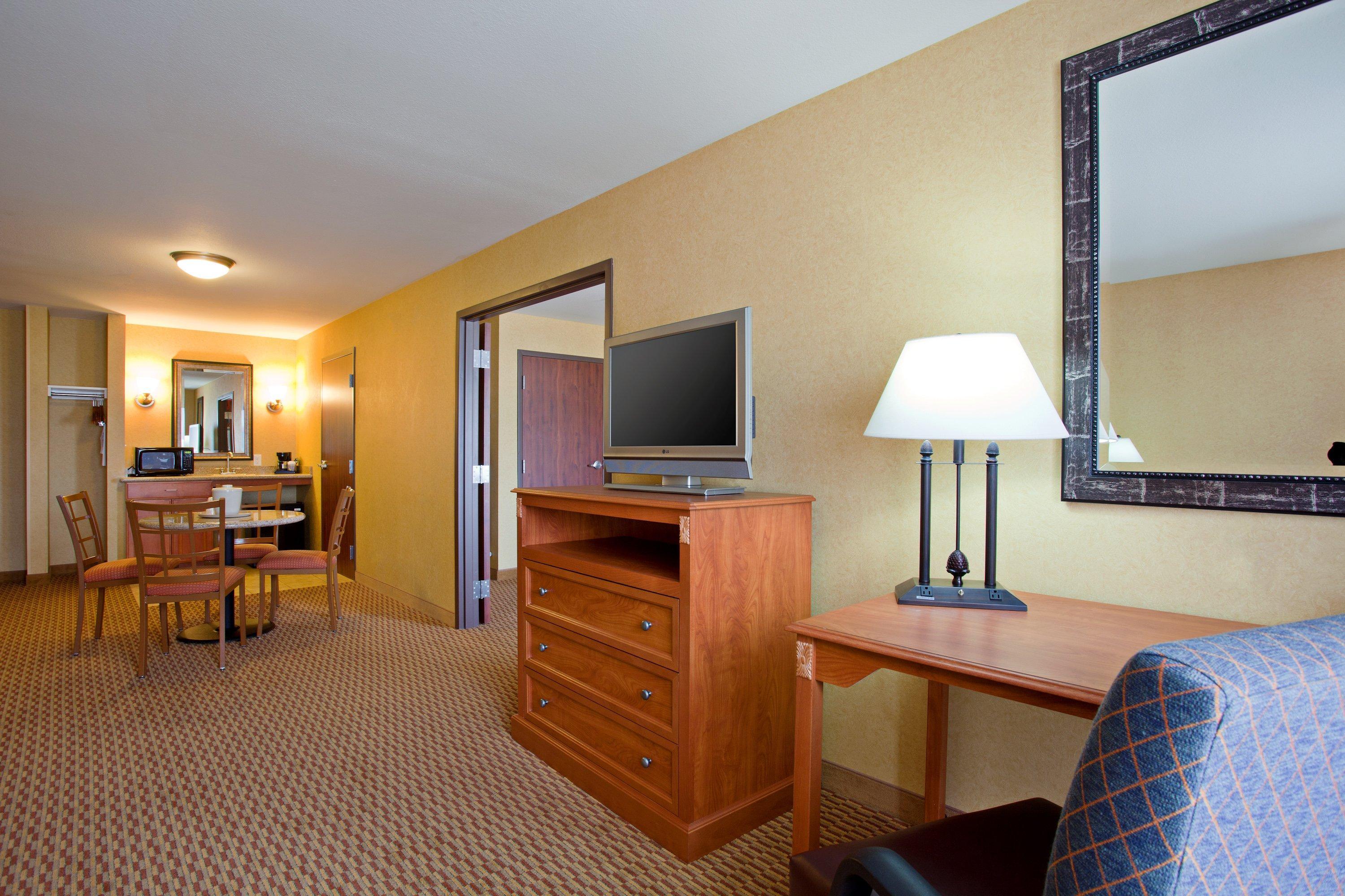Holiday Inn Express Ontario By Ihg Creekside Extérieur photo
