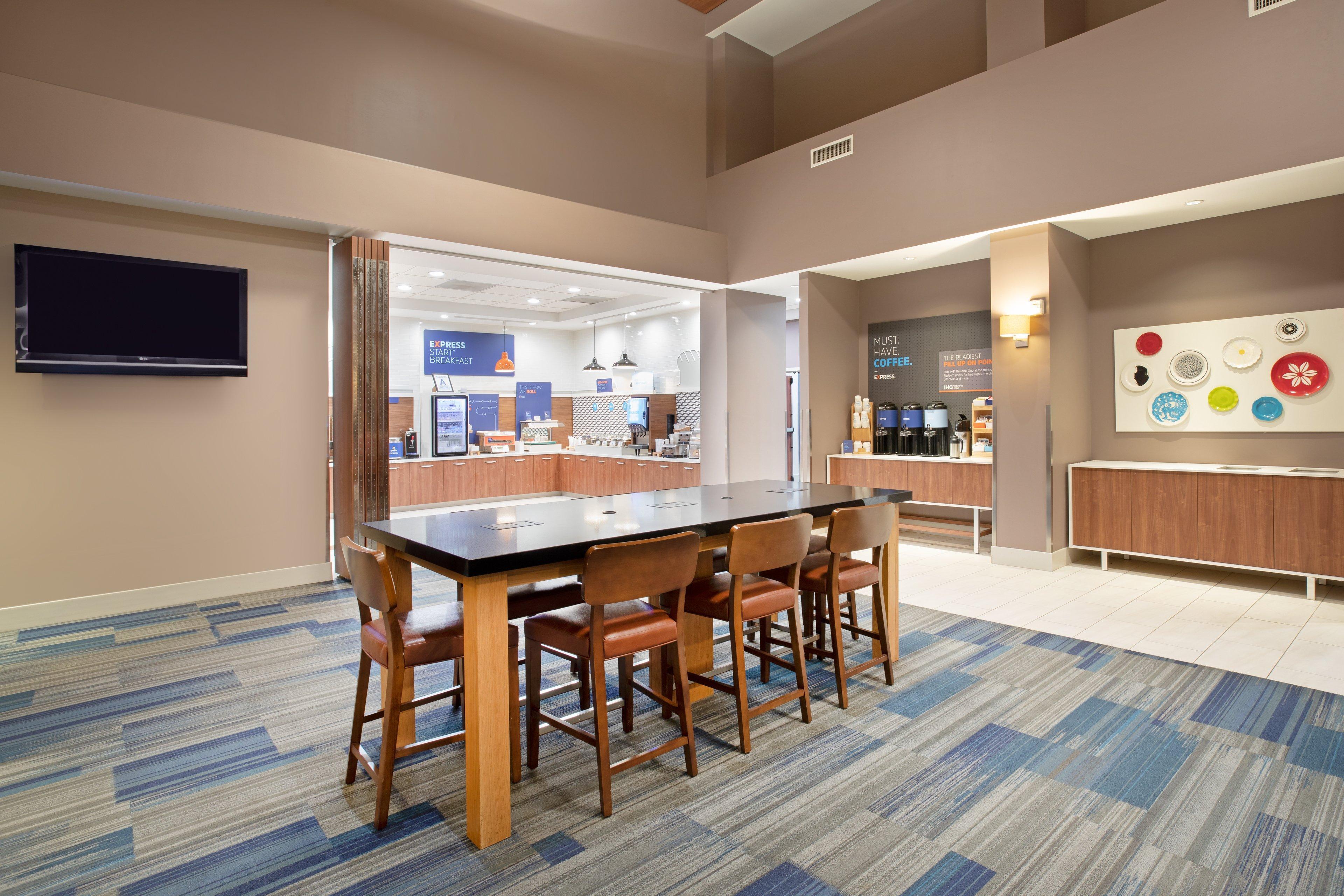 Holiday Inn Express Ontario By Ihg Creekside Extérieur photo
