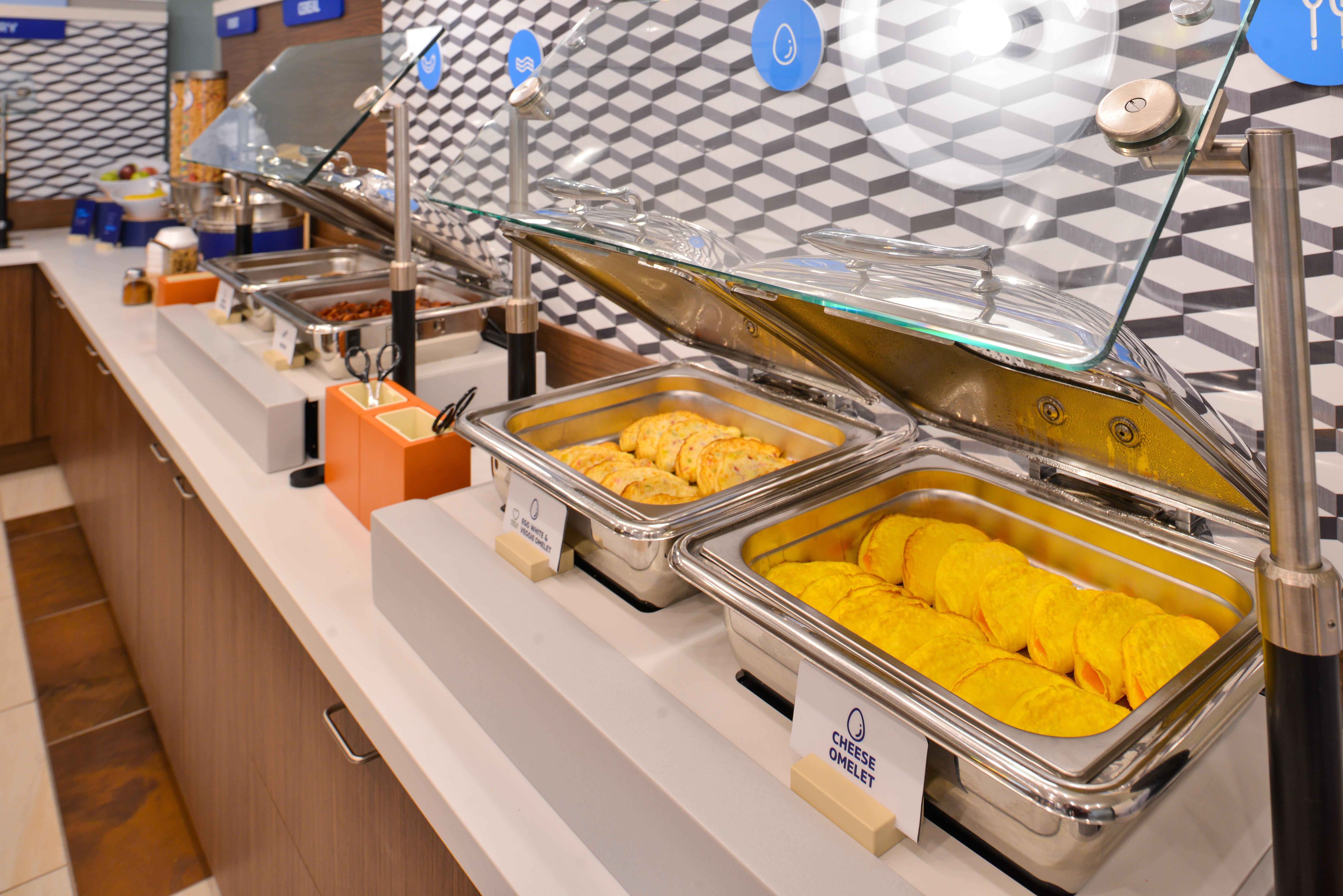 Holiday Inn Express Ontario By Ihg Creekside Extérieur photo