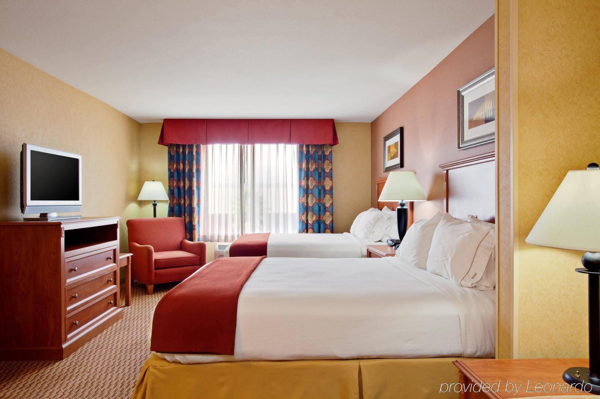 Holiday Inn Express Ontario By Ihg Creekside Extérieur photo